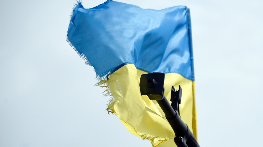 Столтенберг не увидел смысла в восстановлении Украины после ее поражения