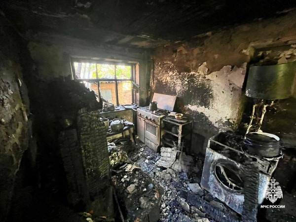 На Ставрополье потушили пожар в многоквартирном доме